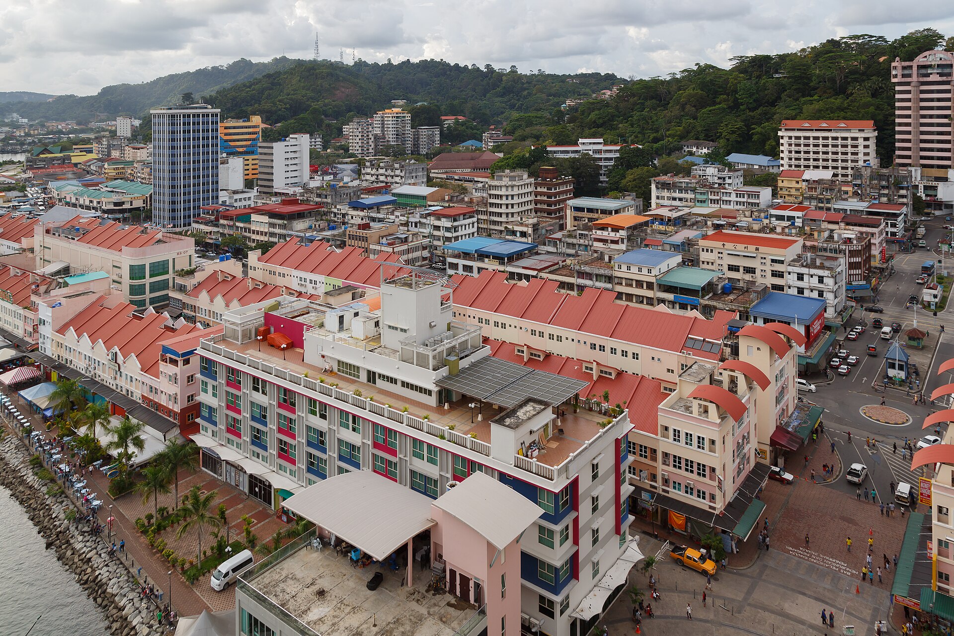 Imagem de referência relacionada a Sandakan, item descrito como registro de referência sobre Sandakan, organizado a partir de dados estruturados abertos